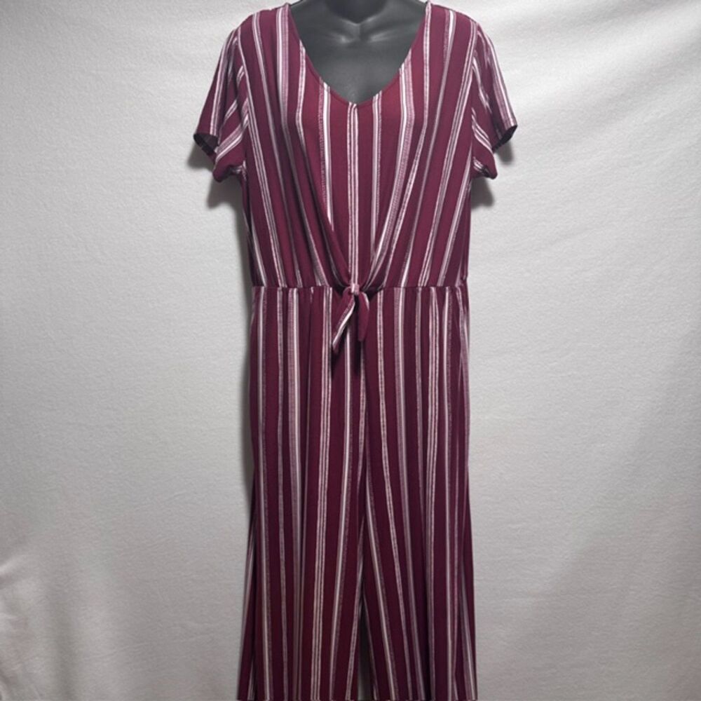Kristin Nicole Burgundy Stripe Front Tie Short Sleeve Wide Leg Romper Large